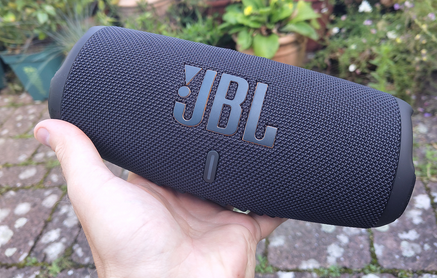 JBL Charge 5 IP67 waterproof outdoor gaming speaker